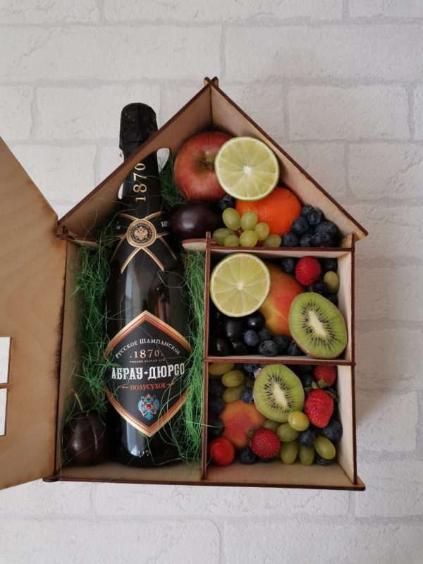 Подарочный бокс "Домик" фруктовый